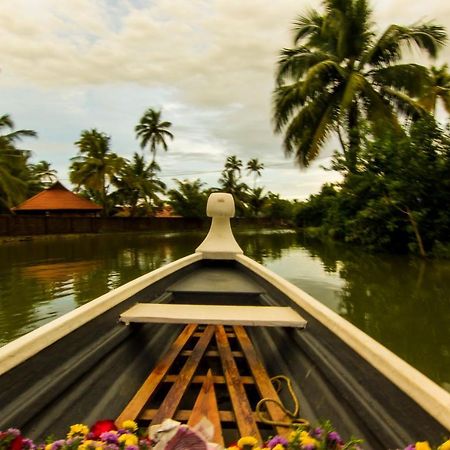 Kondai Lip Backwater Heritage Resort Kochi Eksteriør billede