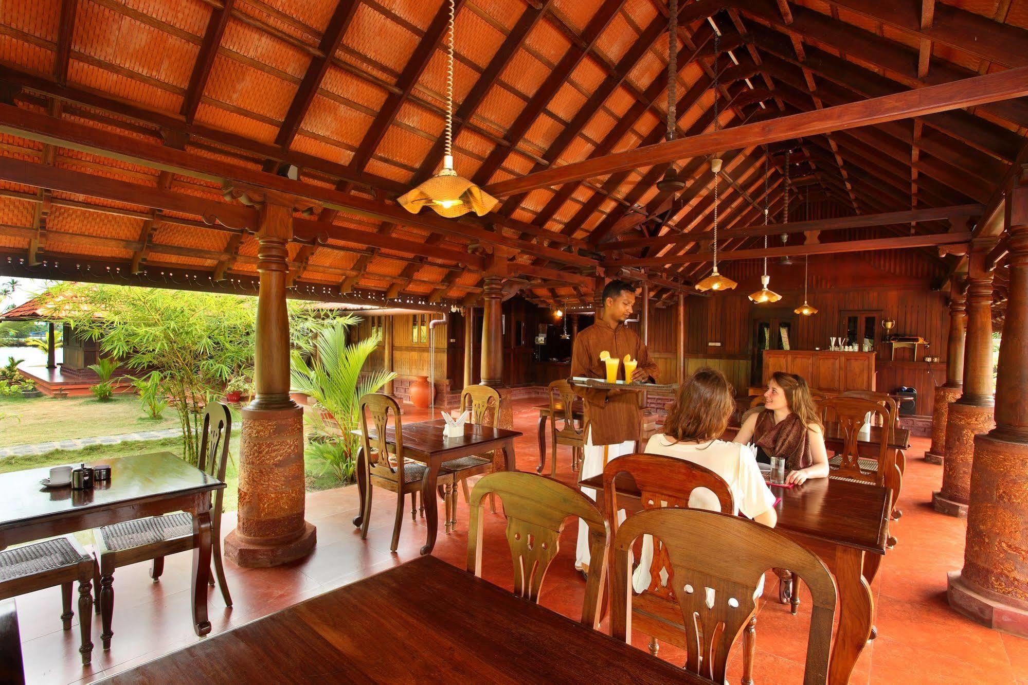 Kondai Lip Backwater Heritage Resort Kochi Eksteriør billede