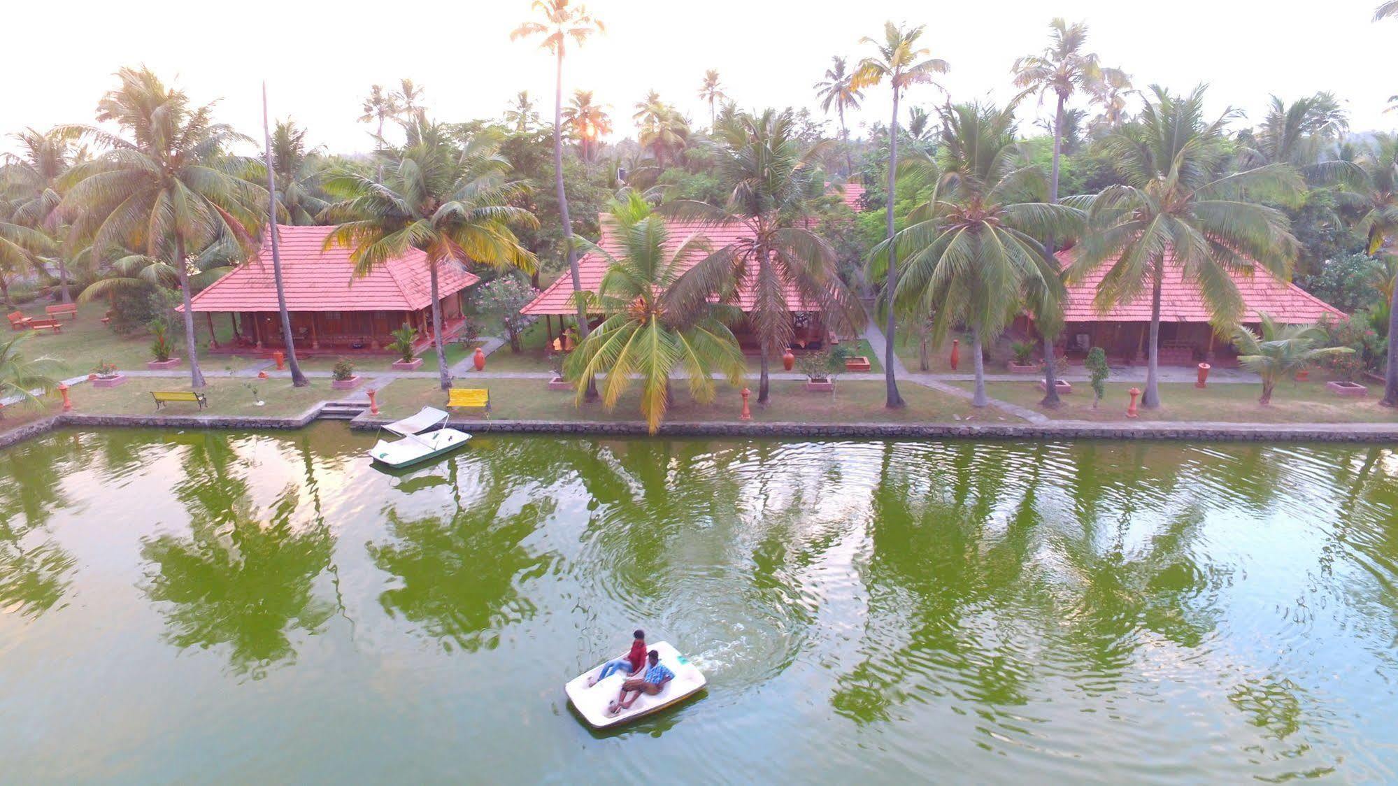 Kondai Lip Backwater Heritage Resort Kochi Eksteriør billede
